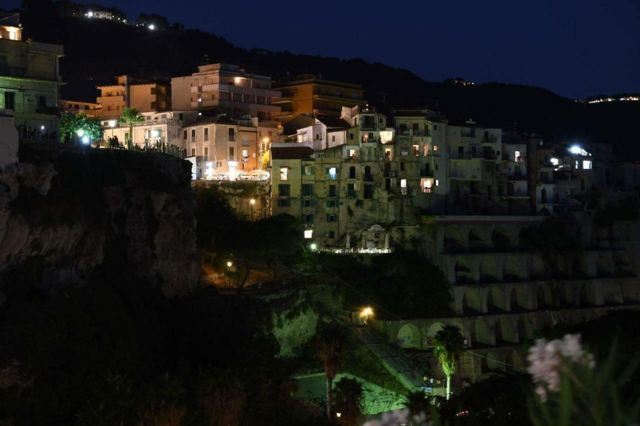 Casa Vacanze Miceli Tropea Eksteriør billede
